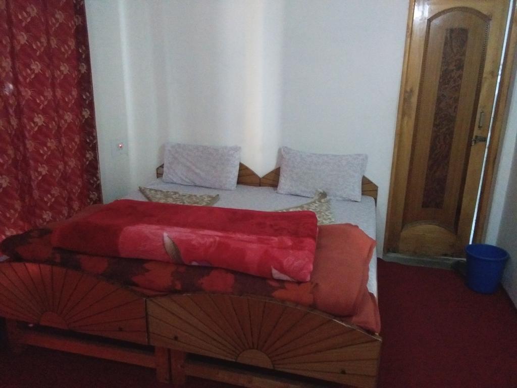 Galaxy Guest House Hundar Bagian luar foto